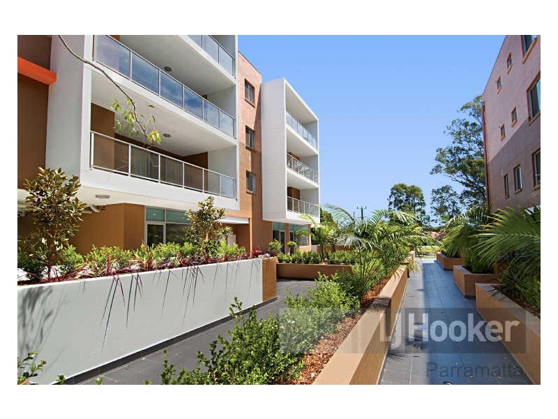 35-37 Darcy Road, Westmead NSW 2145