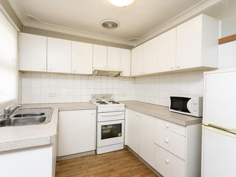 18 Jones Street, Pendle Hill NSW 2145