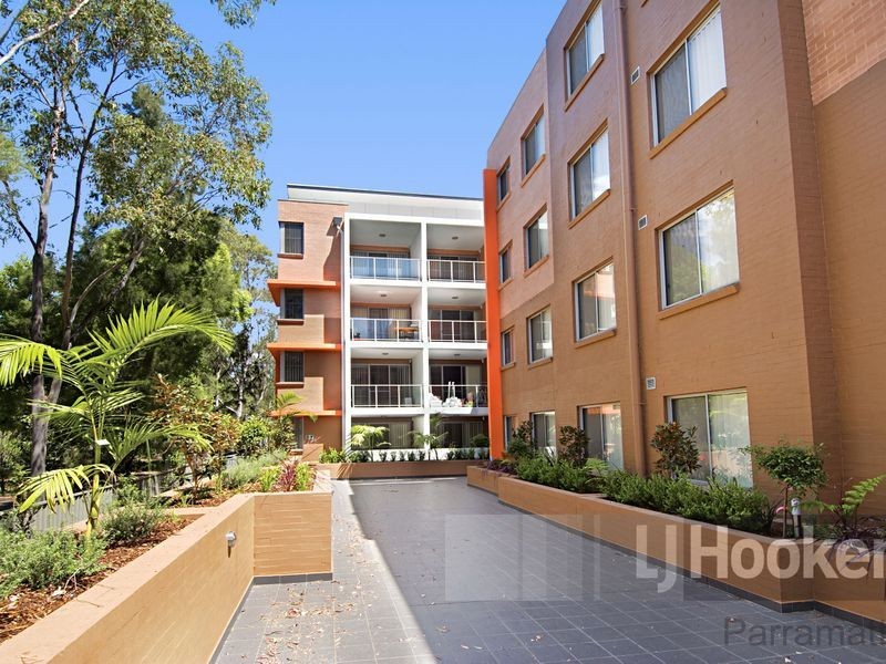 35-37 Darcy Road, Westmead NSW 2145