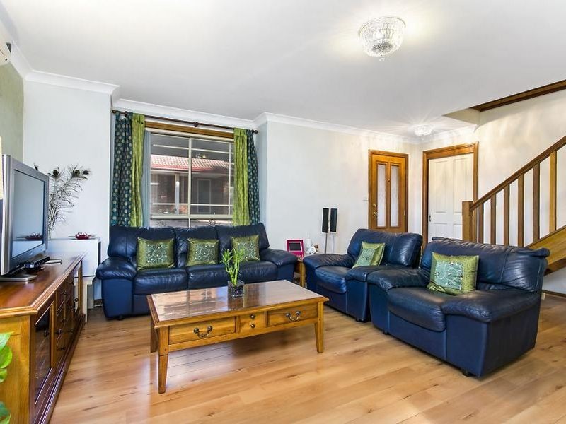 1/112-114 Targo Road, Girraween NSW 2145