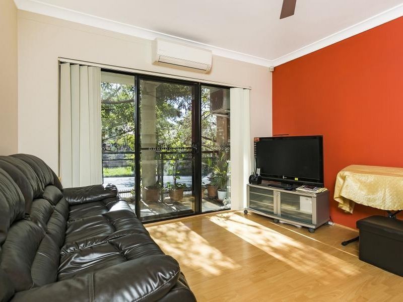 14/8-12 Alexandra Avenue, Westmead NSW 2145
