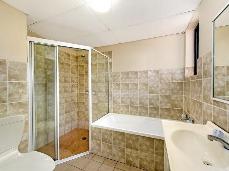 9/245-247 Targo Road, Toongabbie NSW 2146