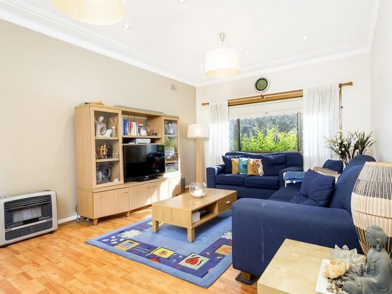 23 Patricia Street, Mays Hill NSW 2145