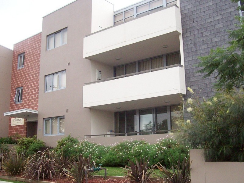 2A-6 Lydbrook Street, Westmead NSW 2145