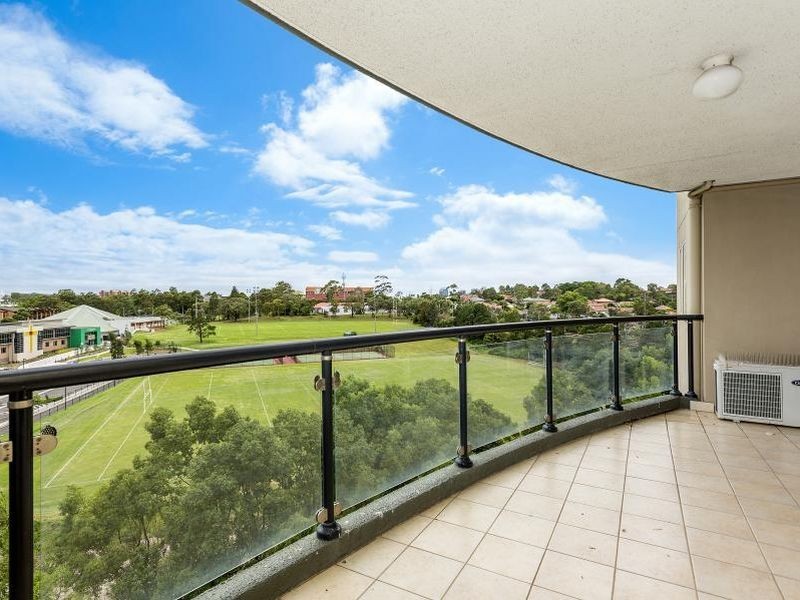 807/91A-101 Bridge Road, Westmead NSW 2145