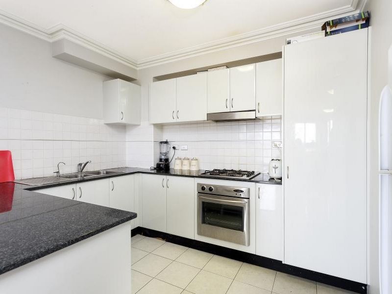 807/91A-101 Bridge Road, Westmead NSW 2145
