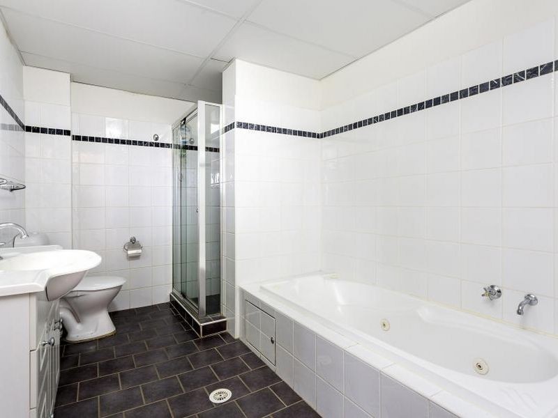 807/91A-101 Bridge Road, Westmead NSW 2145