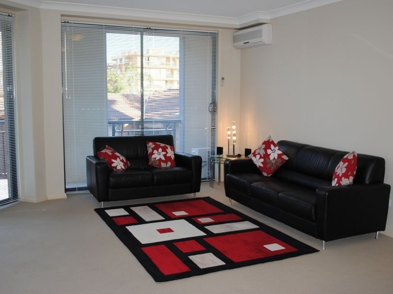 19-21 Good Street (9-10 The Park), Parramatta NSW 2150