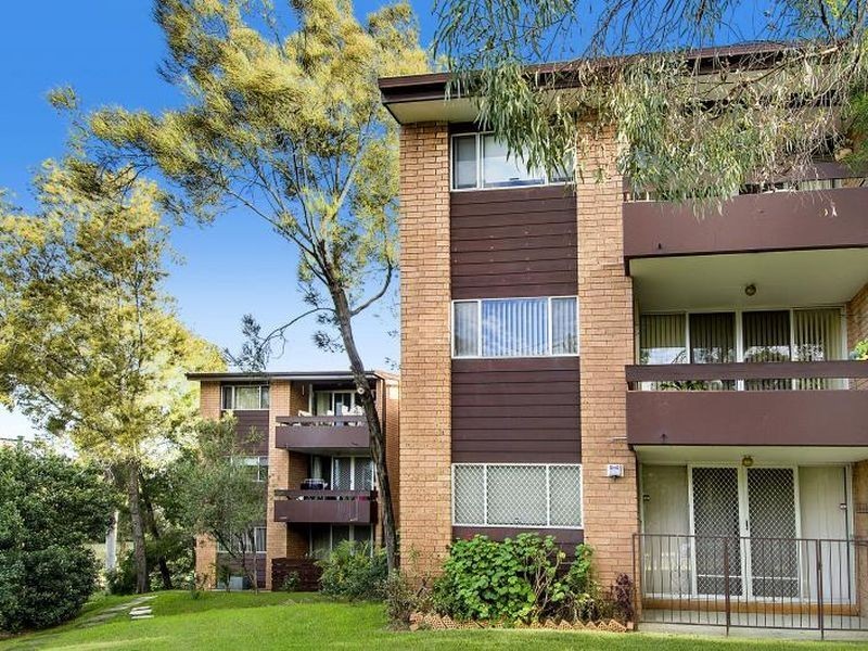 8/20 Crown Street, Granville NSW 2142