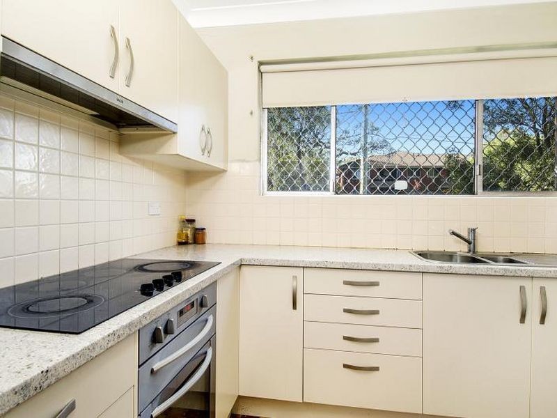 8/20 Crown Street, Granville NSW 2142