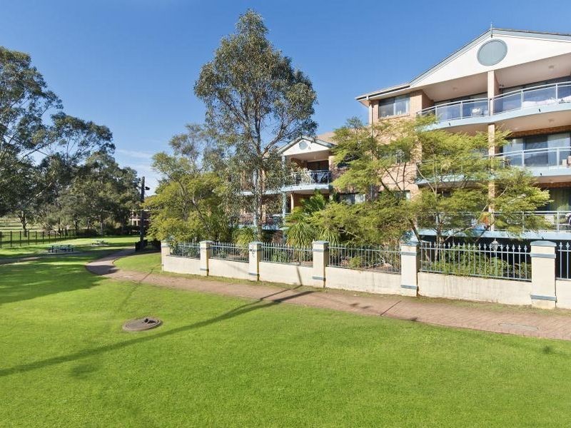 12/2-6 Priddle Street, Westmead NSW 2145