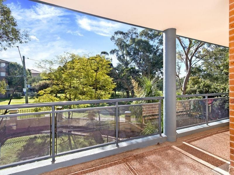 12/2-6 Priddle Street, Westmead NSW 2145