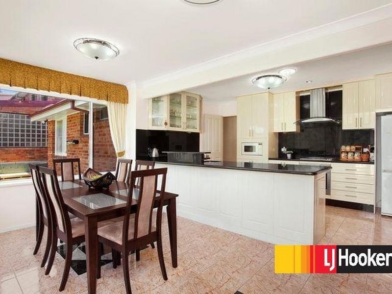 9 Walter Place, Northmead NSW 2152