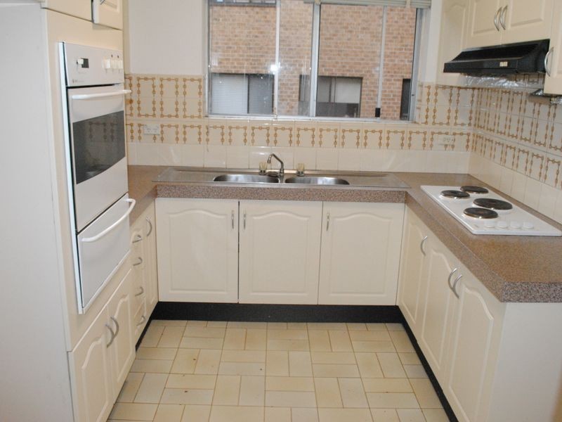 5 Railway Parade, Westmead NSW 2145