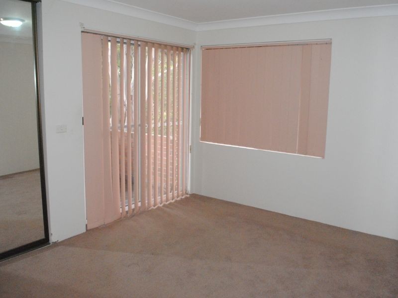 5 Railway Parade, Westmead NSW 2145