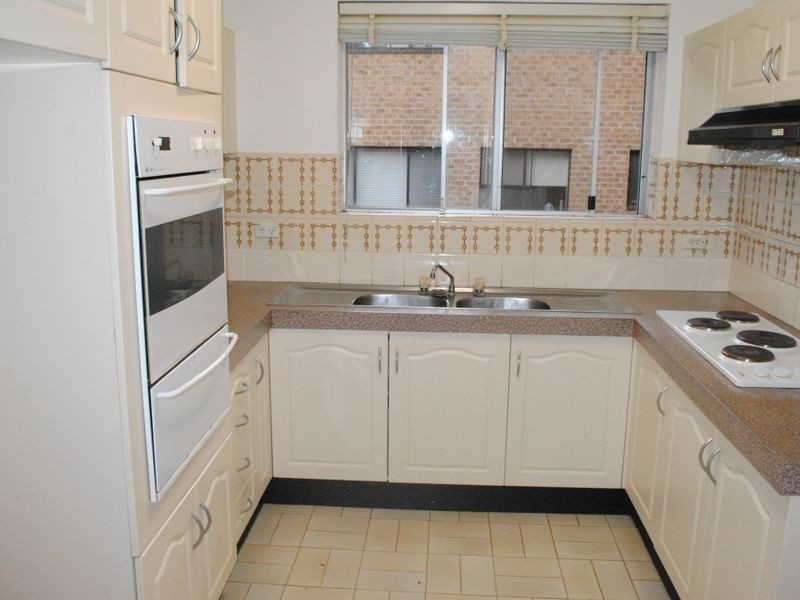 5 Railway Parade, Westmead NSW 2145