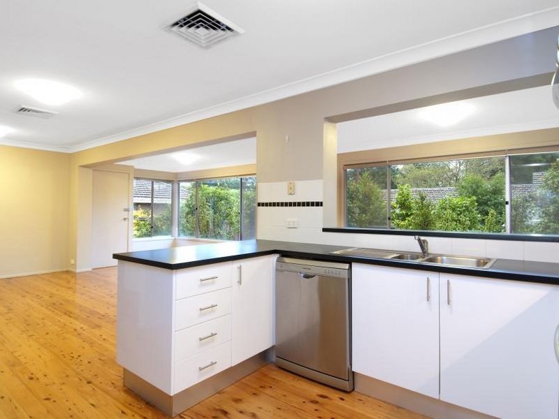 4 Gregory Avenue, Baulkham Hills NSW 2153