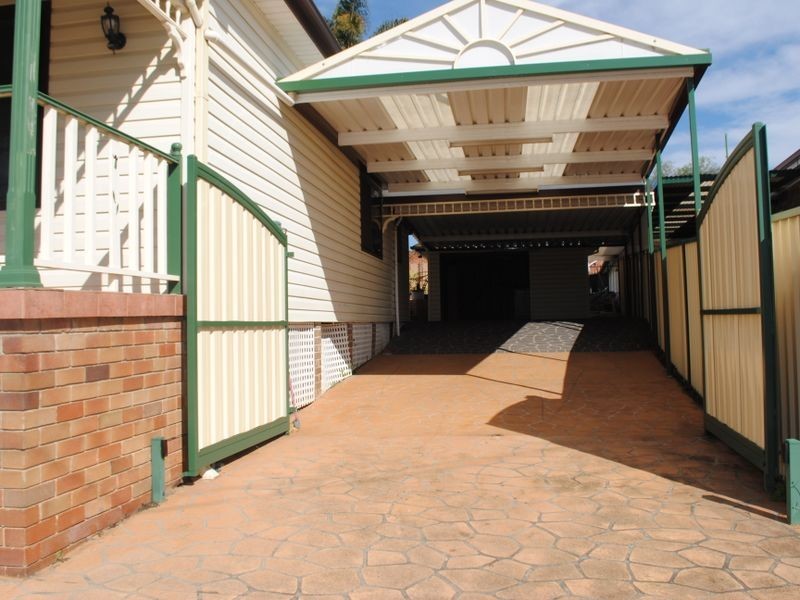 18 Fraser Street, Westmead NSW 2145