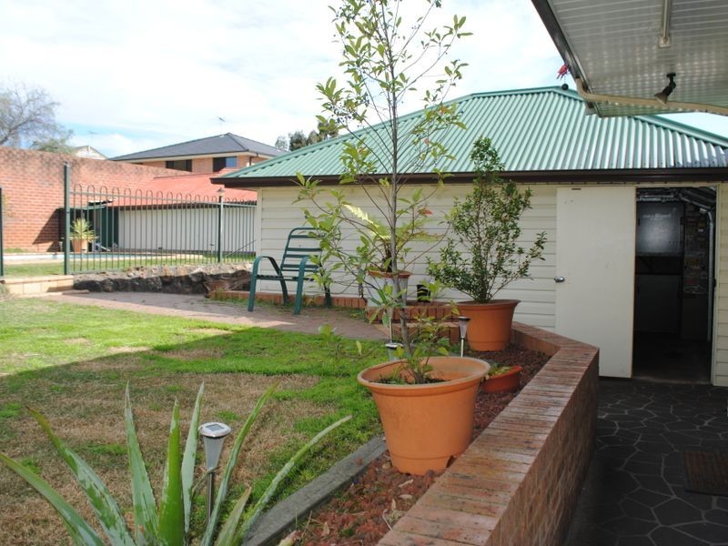 18 Fraser Street, Westmead NSW 2145