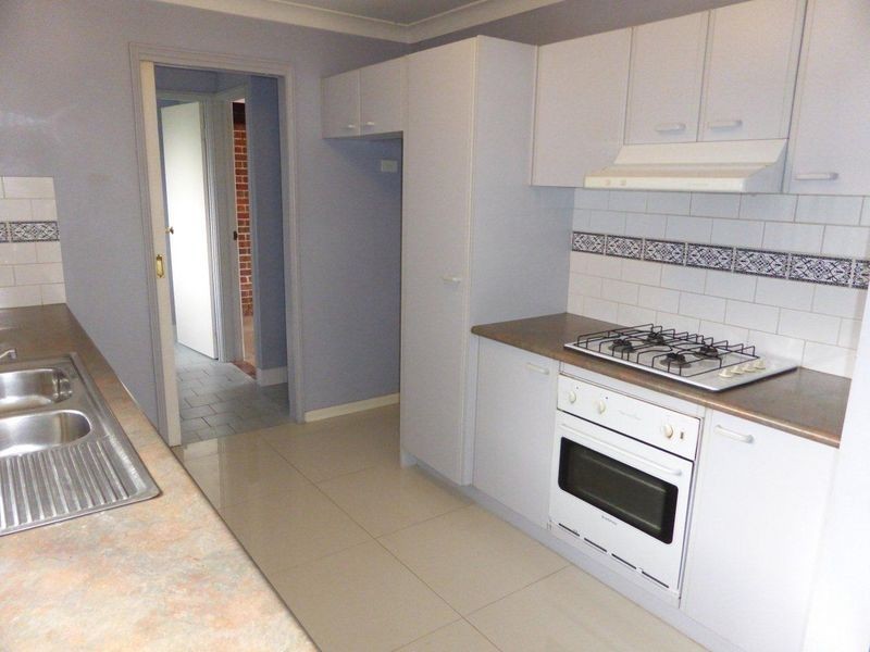 16 Buyu Road, Glenmore Park NSW 2745