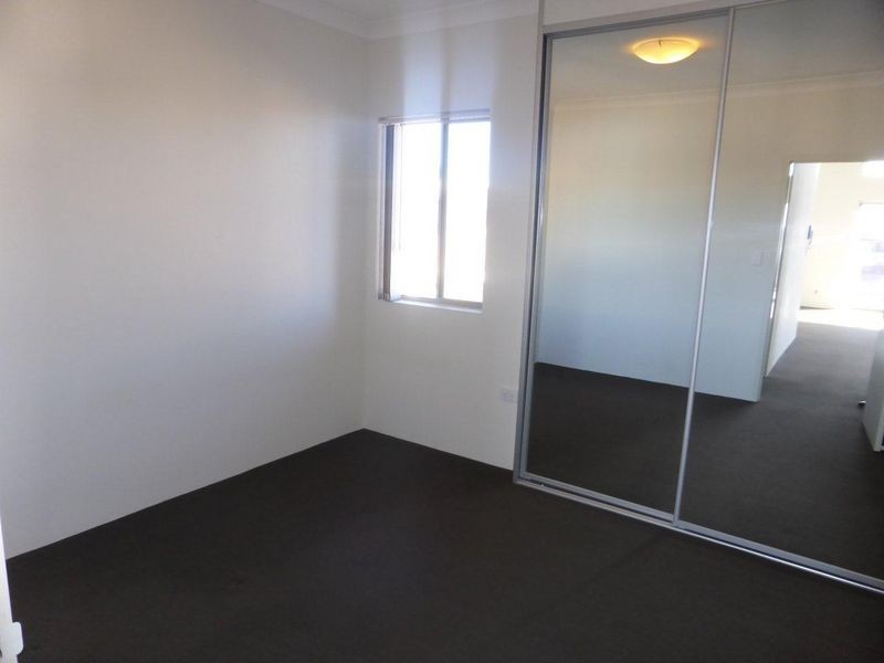 18/38 Boomerang Street, Merrylands NSW 2160