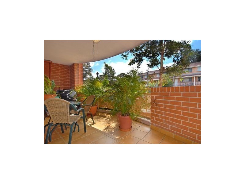 2/9-11 Wigram Street, Harris Park NSW 2150