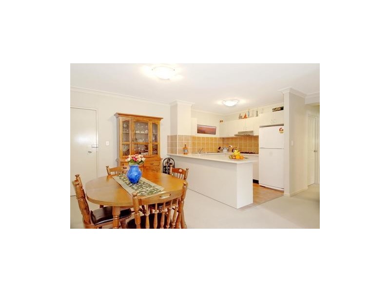 2/9-11 Wigram Street, Harris Park NSW 2150