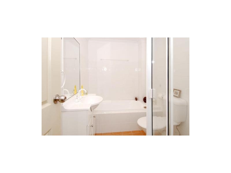 2/9-11 Wigram Street, Harris Park NSW 2150