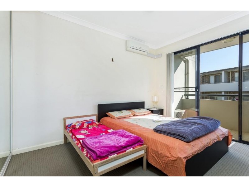 8/8-10 Lydbrook Street, Westmead NSW 2145