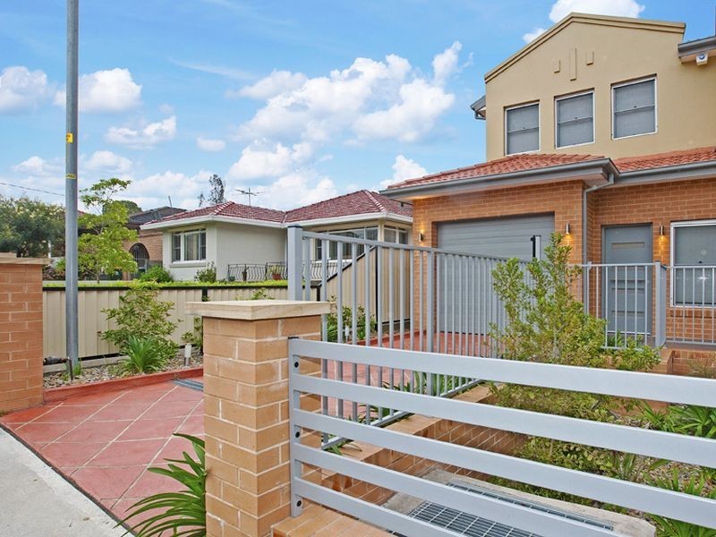 8 Alto Street, South Wentworthville NSW 2145