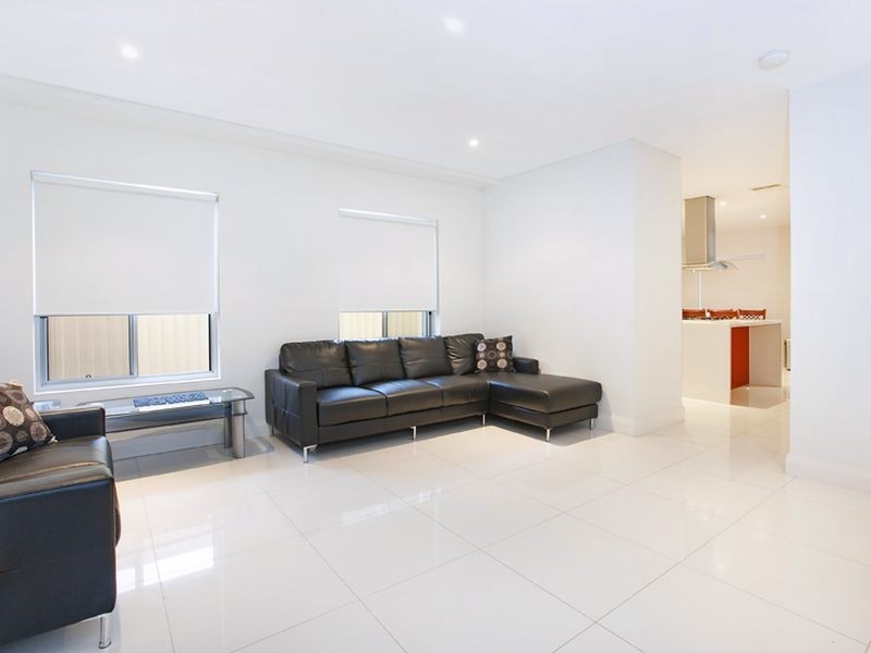 8 Alto Street, South Wentworthville NSW 2145