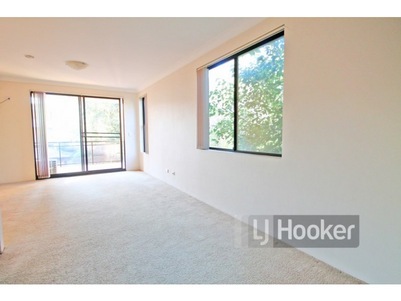 11/10-12 Reid Avenue, Westmead NSW 2145