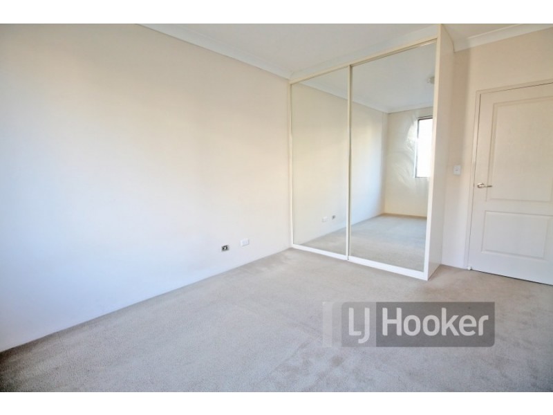 11/10-12 Reid Avenue, Westmead NSW 2145