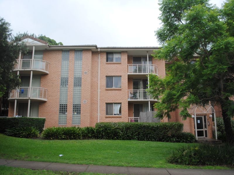 5-9 Mowle Street, Westmead NSW 2145