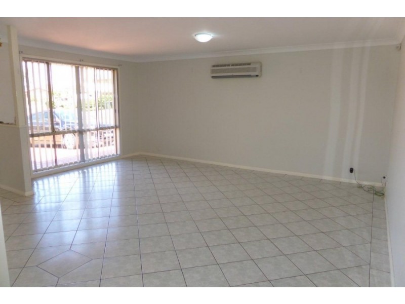 42 Wollomombi Way, Hoxton Park NSW 2171