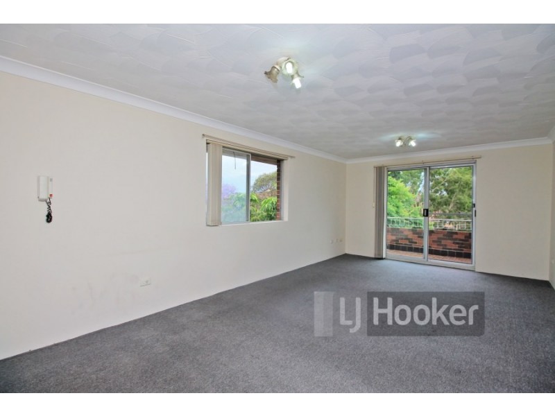 3/8 Central Avenue, Westmead NSW 2145
