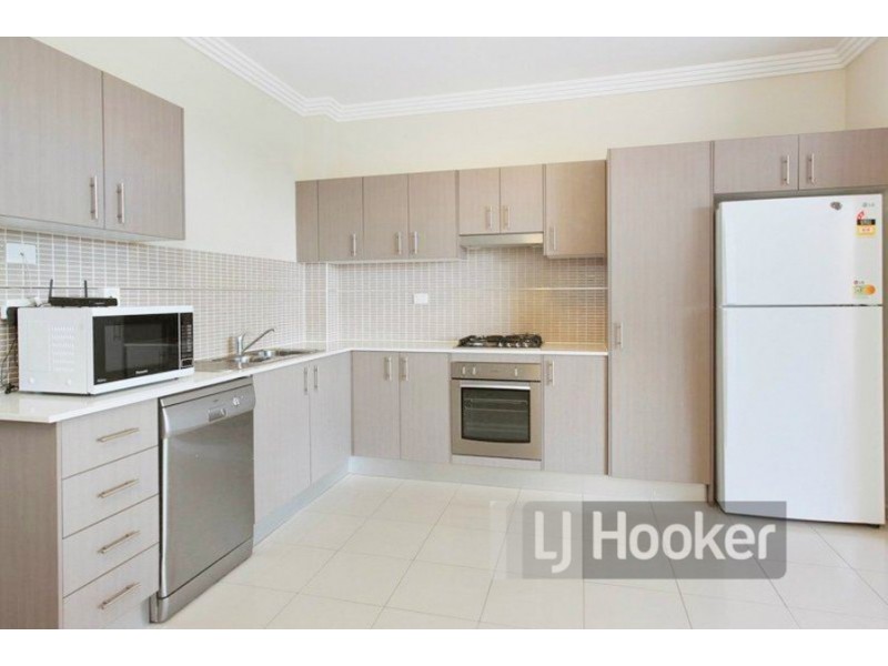 4/13-15 Lydbrook Street, Westmead NSW 2145