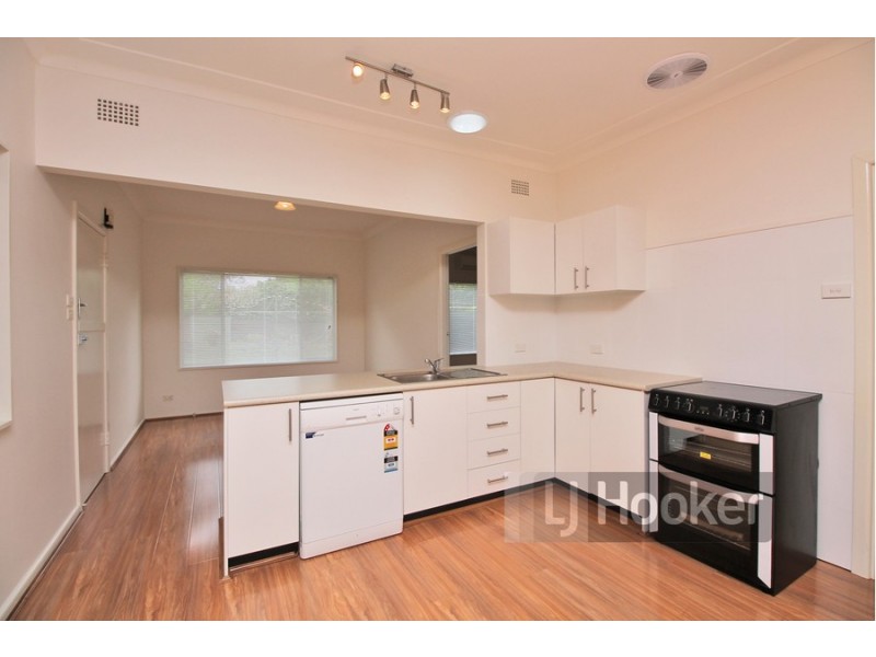 10 Drew Street, Westmead NSW 2145