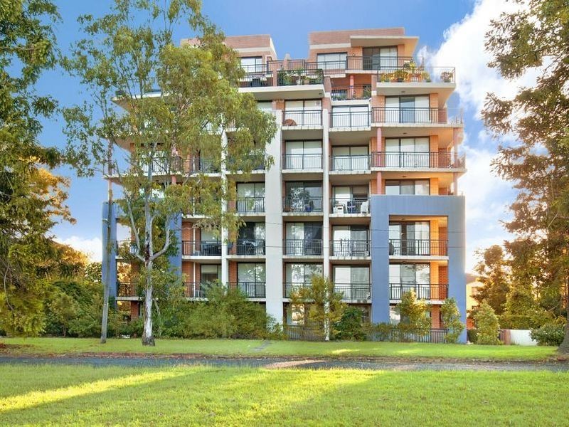 9-10 The Park ( 19-21 Good Street), Parramatta NSW 2150