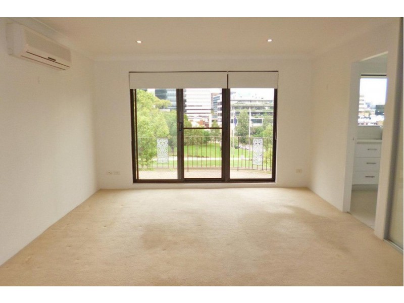 15/3 Elizabeth Street, Parramatta NSW 2150