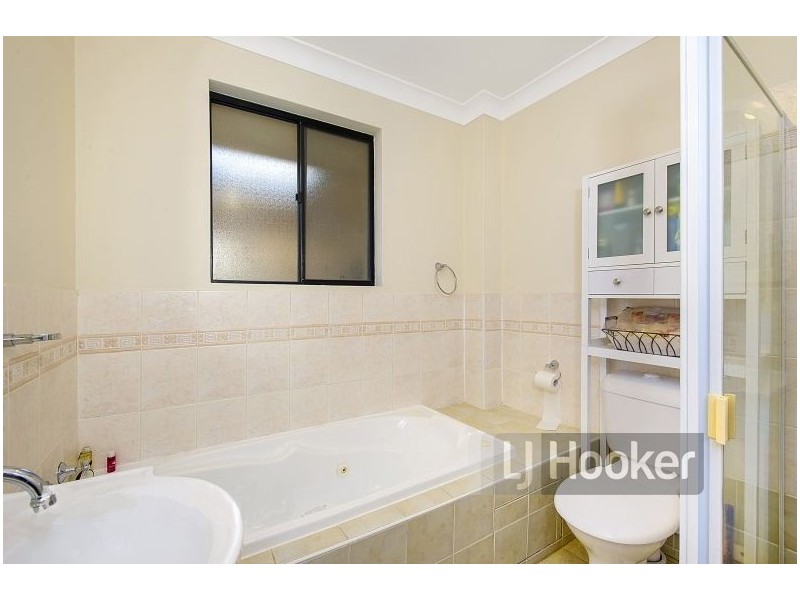 10/15-19 Hassall Street, Westmead NSW 2145