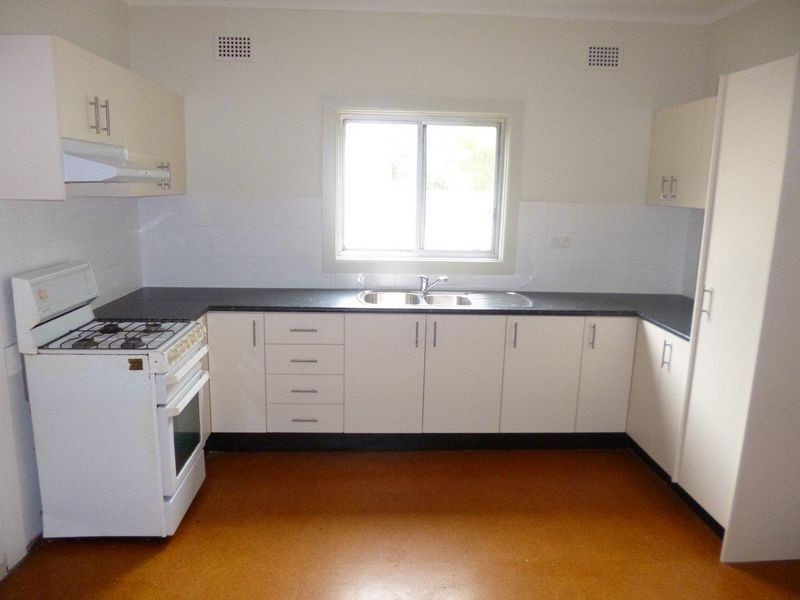 27 Rippon Avenue, Dundas NSW 2117