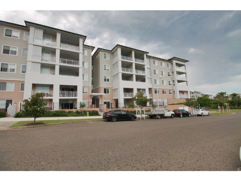 112/7-11 Magnolia Drive, Breakfast Point NSW 2137