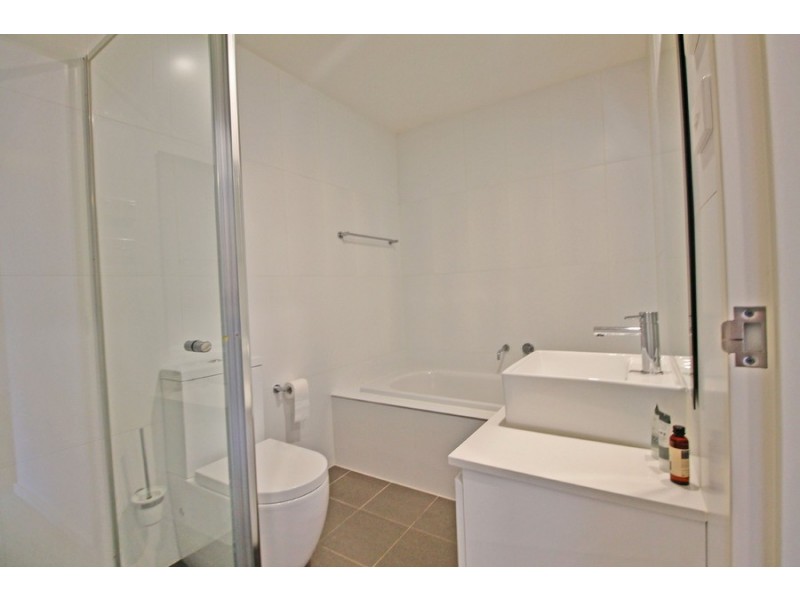 112/7-11 Magnolia Drive, Breakfast Point NSW 2137