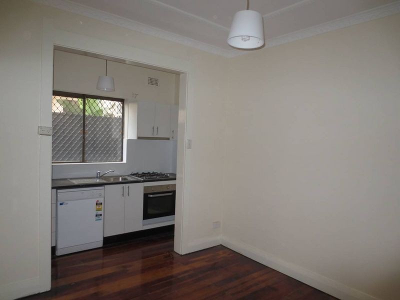 2/15 Metropolitan Street, Enmore NSW 2042