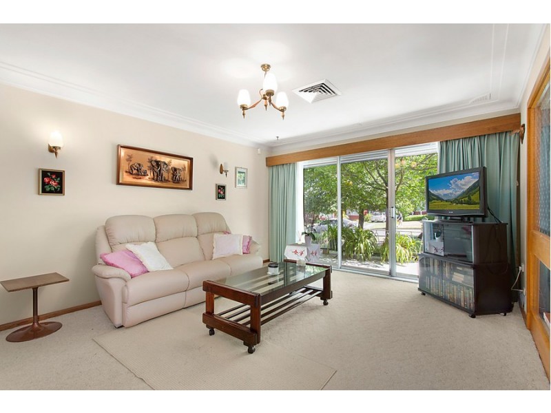 4 Davidson Avenue, North Rocks NSW 2151