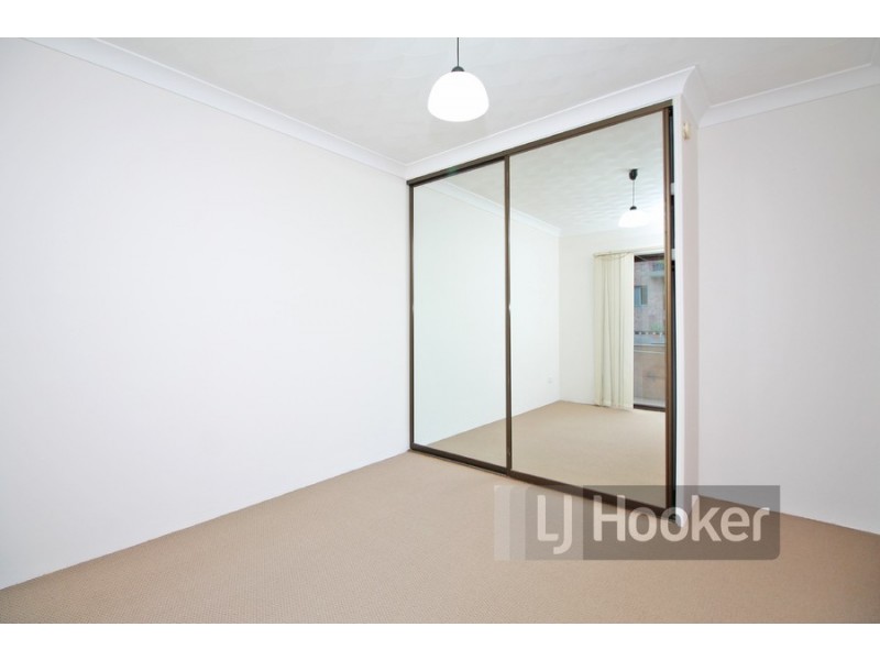 1/2 Alfred Street, Westmead NSW 2145