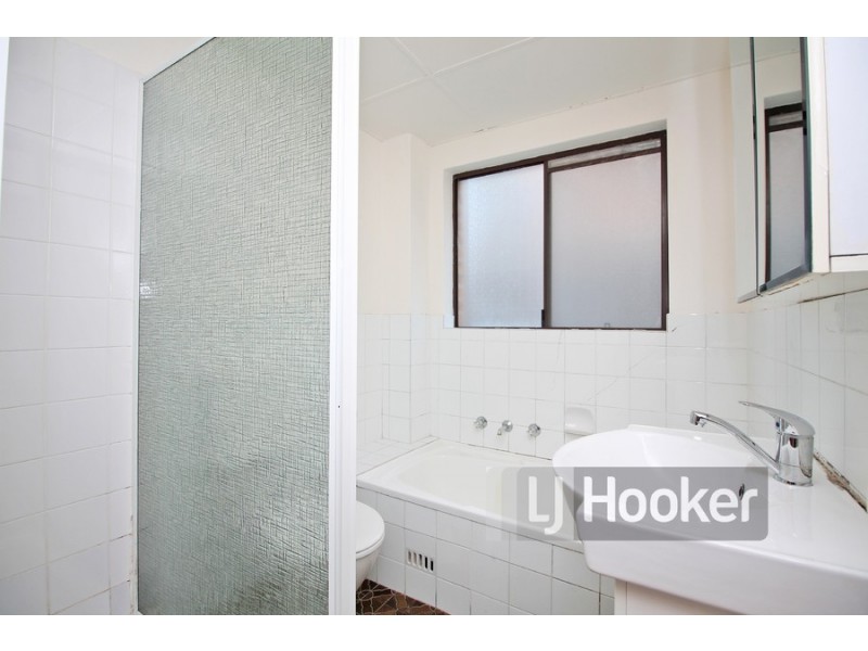 1/2 Alfred Street, Westmead NSW 2145