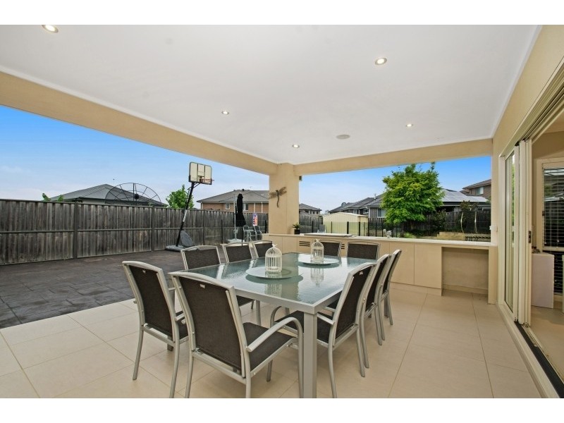 5 Affleck Circuit, Kellyville NSW 2155
