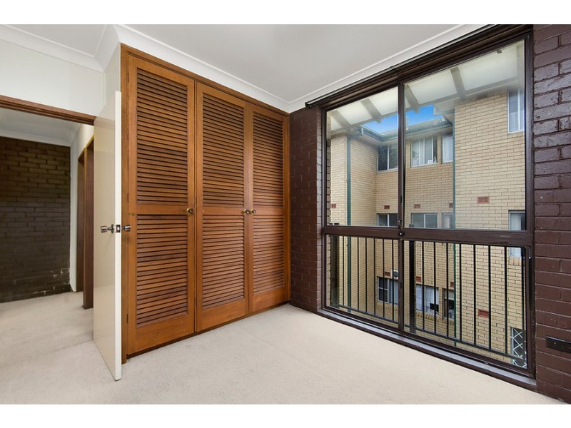 2/1 Queens Road, Westmead NSW 2145